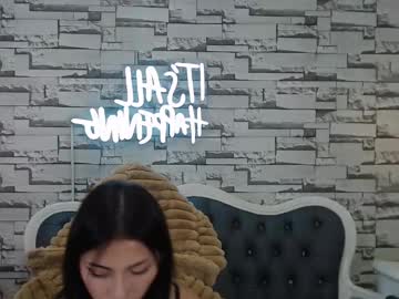 Elody_A Chaturbate stream image from May 23, 2025