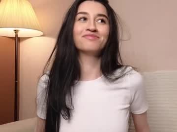Elvabreed Chaturbate stream image from May 23, 2025