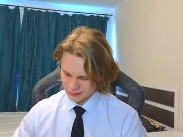 Meow_Mickey Chaturbate stream image from May 23, 2025