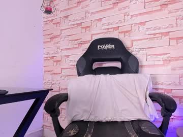 Miiel777 Chaturbate stream image from May 23, 2025