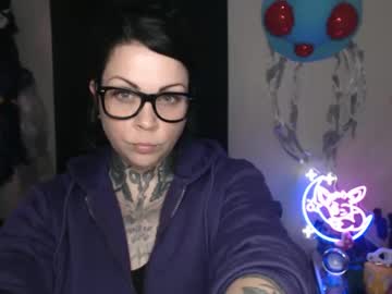 Sinominx Chaturbate stream image from May 23, 2025