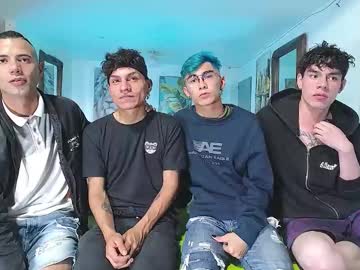 Crismens Chaturbate stream image from May 23, 2025