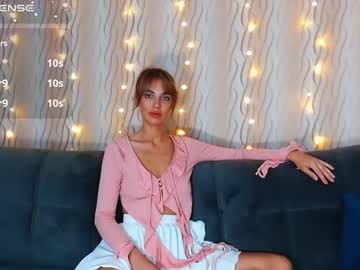 Passionate_Lora_ Chaturbate stream image from May 23, 2025