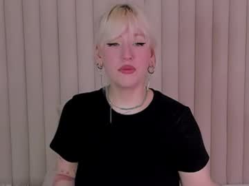 Rachelcart Chaturbate stream image from May 23, 2025