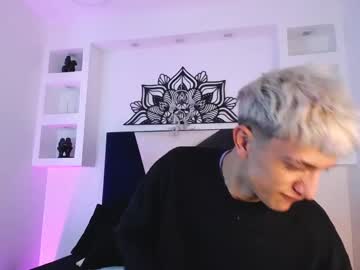 Apolo_Eleven Chaturbate stream image from May 23, 2025