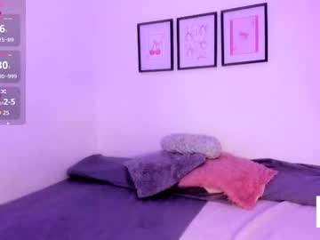 Tarathomson Chaturbate stream image from May 23, 2025
