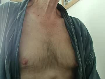 Elfyonee Chaturbate stream image from May 23, 2025