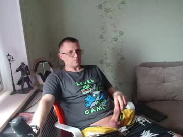 Hlestus Chaturbate stream image from May 23, 2025