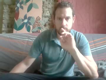 Likeabanana Chaturbate stream image from May 23, 2025