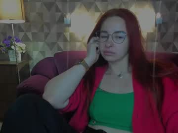 Loramoor Chaturbate stream image from May 23, 2025