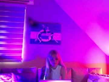 Dreamcatcherfantasy Chaturbate stream image from May 23, 2025