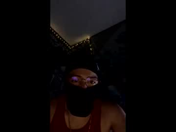 Guer069 Chaturbate stream image from May 23, 2025