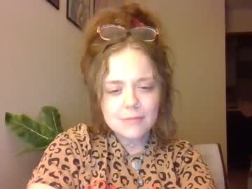 Handandfeetoflove Chaturbate stream image from May 23, 2025
