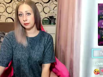 Kristinavegasss Chaturbate stream image from May 23, 2025