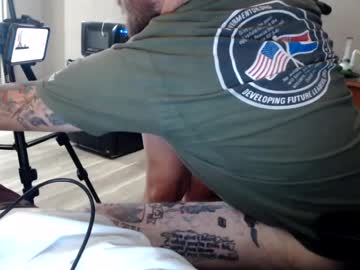 Lucyloveslookers78240 Chaturbate stream image from May 23, 2025
