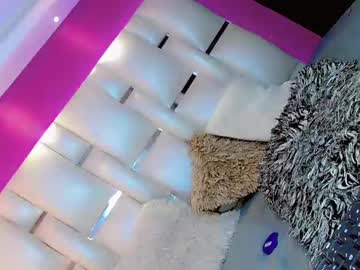 Manuela_Kingsley Chaturbate stream image from May 23, 2025