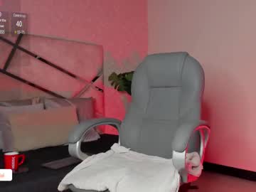 Noahcrux Chaturbate stream image from May 23, 2025