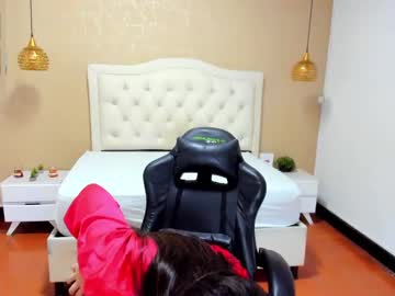 Valeria_Saeenz Chaturbate stream image from May 23, 2025