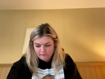 Kaseydixonxox Chaturbate stream image from May 23, 2025