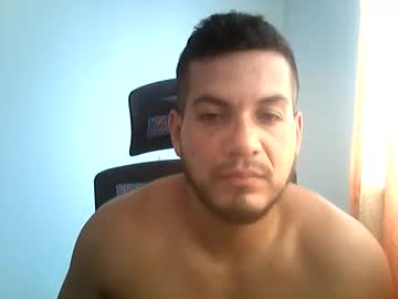 Andresvalencia2595 Chaturbate stream image from May 23, 2025