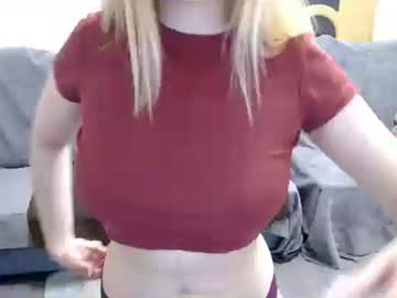 Dianasmiey7 Chaturbate stream image from May 23, 2025