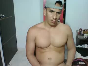 Gattitosexy_95 Chaturbate stream image from May 23, 2025