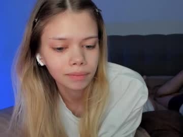 Chancetolove Chaturbate stream image from May 23, 2025