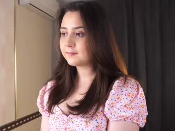 Lizadiary Chaturbate stream image from May 23, 2025