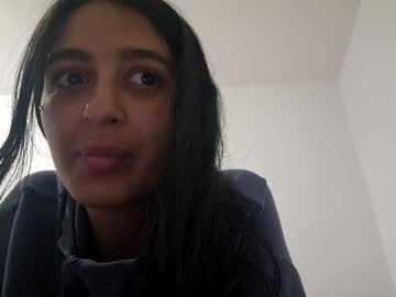 Raysa26 Chaturbate stream image from May 23, 2025