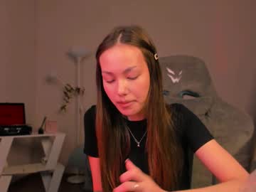 Ruzalilly Chaturbate stream image from May 23, 2025