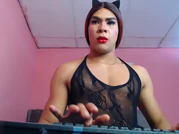 Twotransboy Chaturbate stream image from May 23, 2025