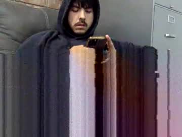 Pchav Chaturbate stream image from May 23, 2025