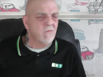 Fuckdog371666 Chaturbate stream image from May 23, 2025