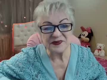 Kaylesmoll Chaturbate stream image from May 23, 2025