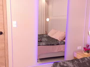 Eymicooper Chaturbate stream image from May 23, 2025