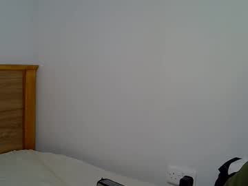 Freakychichi Chaturbate stream image from May 23, 2025