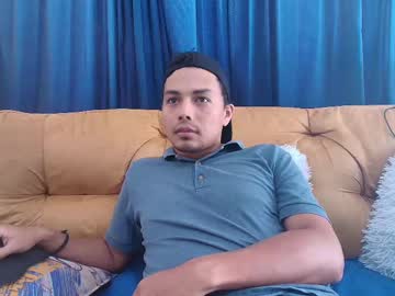 Estebancot0314 Chaturbate stream image from May 23, 2025