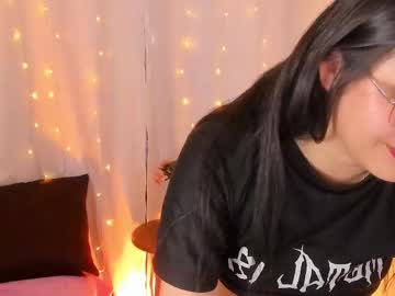 _Little_Ivy Chaturbate stream image from May 23, 2025