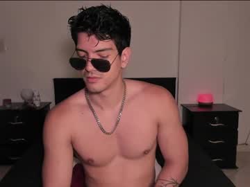 Bbbeachboy Chaturbate stream image from May 23, 2025
