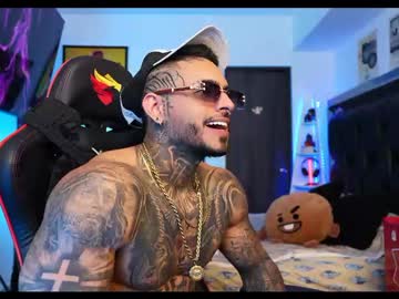 Logan_Hugh8 Chaturbate stream image from May 23, 2025