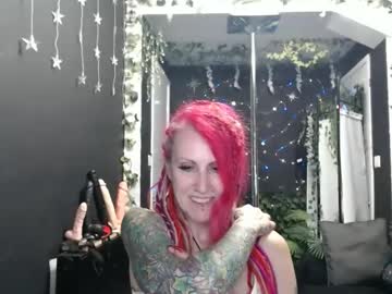 Saucysky Chaturbate stream image from May 23, 2025