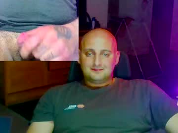 Twardyidlugi Chaturbate stream image from May 23, 2025