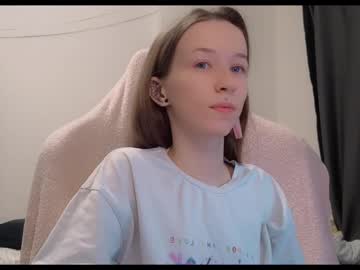 Fran_Bow Chaturbate stream image from May 23, 2025