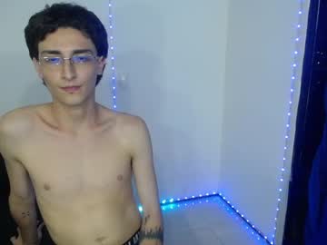 Criss_420 Chaturbate stream image from May 24, 2025