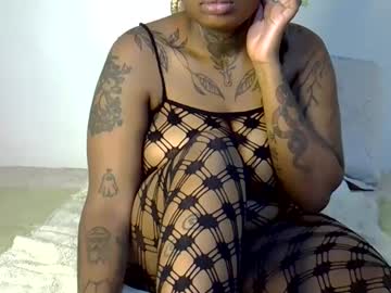 Heyybanan Chaturbate stream image from May 24, 2025