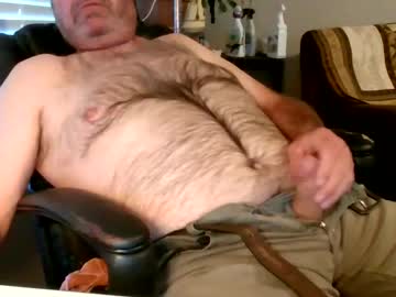 Hottop_1981 Chaturbate stream image from May 24, 2025