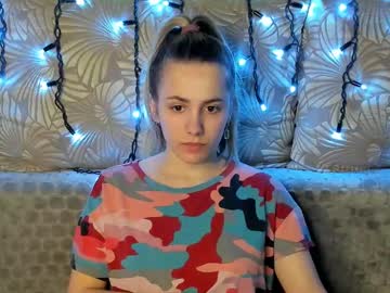 Maggiecake Chaturbate stream image from May 24, 2025