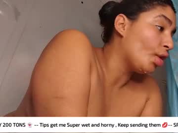 Mommybubbles Chaturbate stream image from May 24, 2025