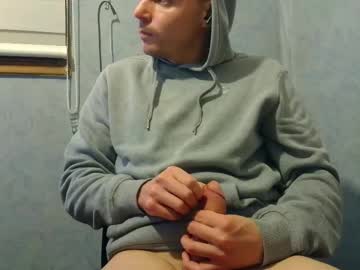 Nextdoorneighbor444 Chaturbate stream image from May 24, 2025