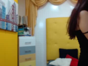 Mayamoira Chaturbate stream image from May 24, 2025